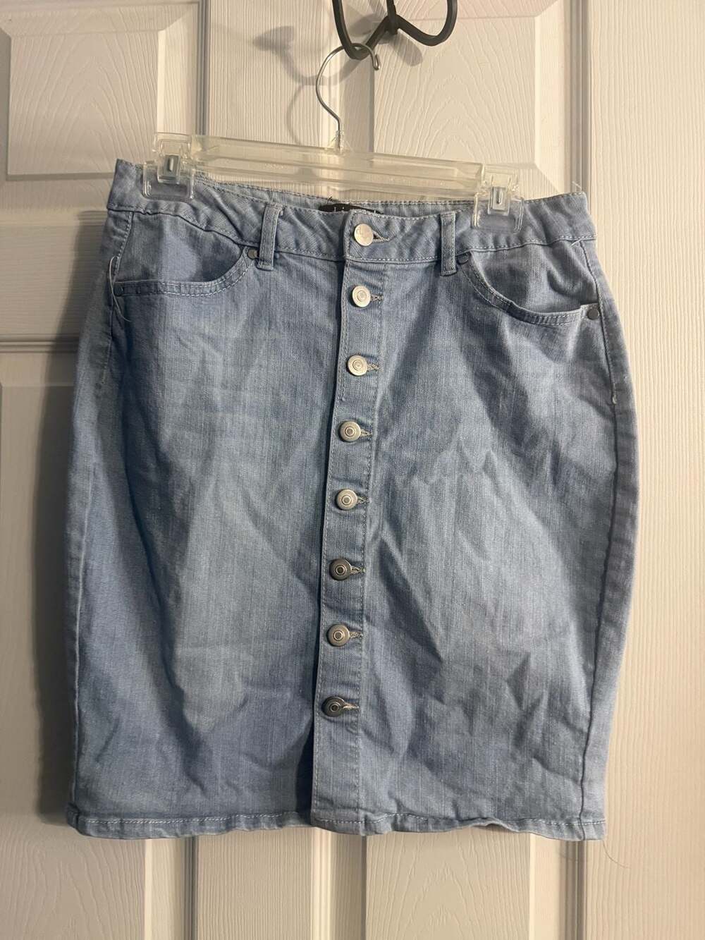 d. jeans Women's Light Wash Button Front Denim Skirt Size 8